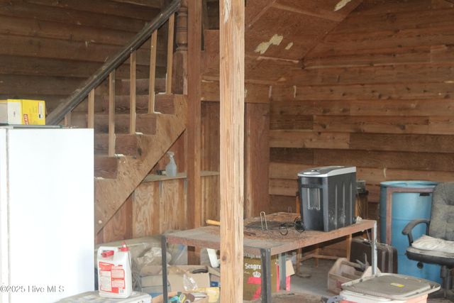 2044 Mozingo Road, Greenville, NC 27834