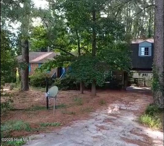 2044 Mozingo Road, Greenville, NC 27834