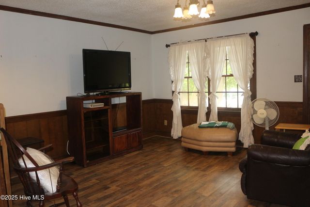 2044 Mozingo Road, Greenville, NC 27834