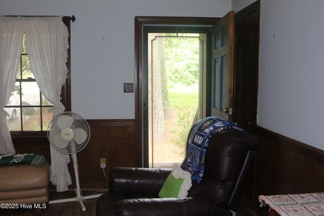 2044 Mozingo Road, Greenville, NC 27834