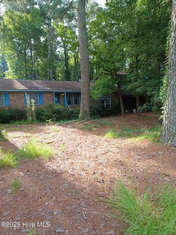 2044 Mozingo Road, Greenville, NC 27834