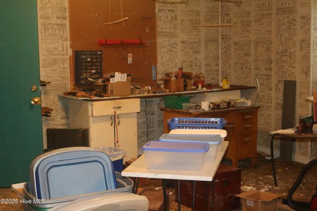 2044 Mozingo Road, Greenville, NC 27834