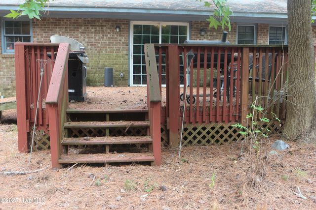 2044 Mozingo Road, Greenville, NC 27834