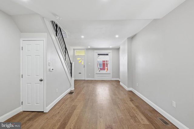 221 N HOBART ST, Philadelphia, PA 19139