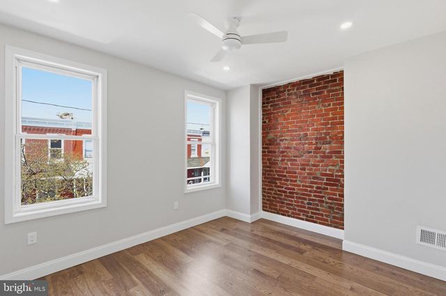 221 N HOBART ST, Philadelphia, PA 19139