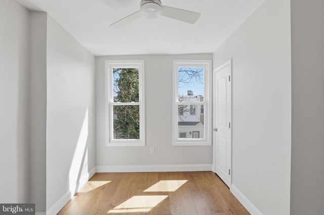 221 N HOBART ST, Philadelphia, PA 19139