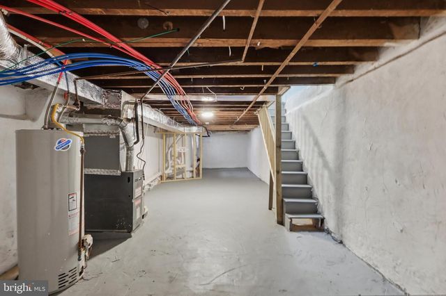 221 N HOBART ST, Philadelphia, PA 19139