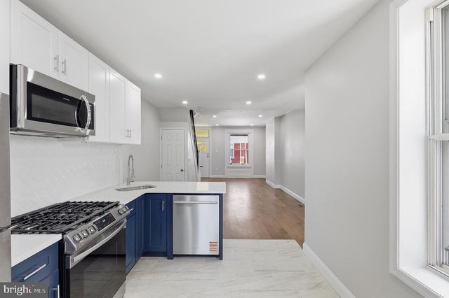 221 N HOBART ST, Philadelphia, PA 19139