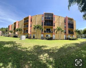 4705 NW 7th St 206-7, Miami, FL 33126