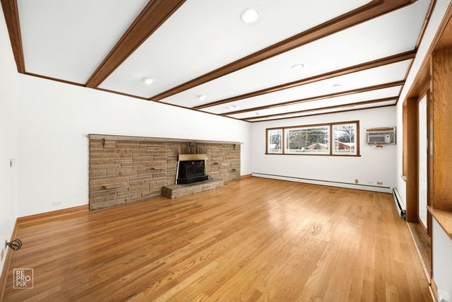 17w120 Woodland Avenue, Bensenville, IL 60106