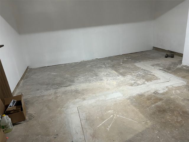 1033 Rockledge Drive, Garland, TX 75043