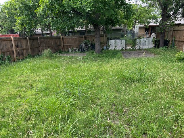 1033 Rockledge Drive, Garland, TX 75043