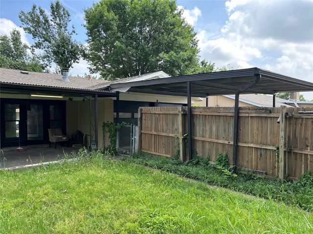 1033 Rockledge Drive, Garland, TX 75043