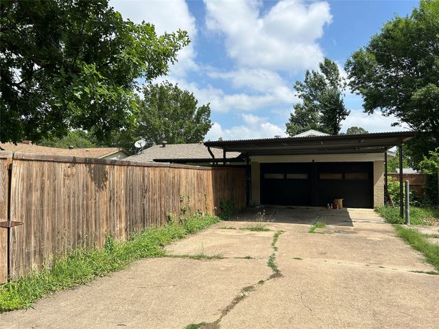 1033 Rockledge Drive, Garland, TX 75043
