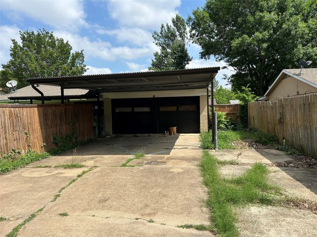 1033 Rockledge Drive, Garland, TX 75043