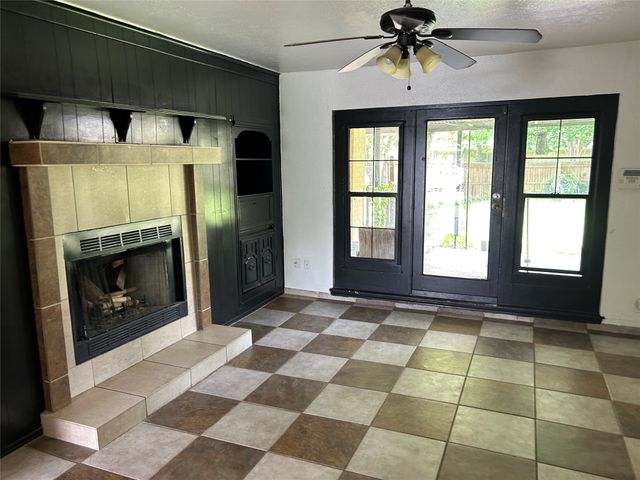 1033 Rockledge Drive, Garland, TX 75043