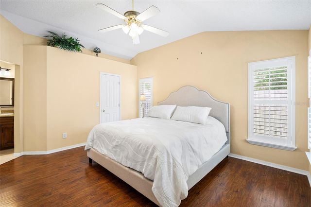 5606 PADDOCK TRAIL DRIVE, Tampa, FL 33624