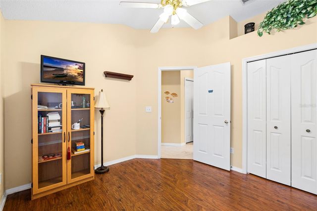 5606 PADDOCK TRAIL DRIVE, Tampa, FL 33624