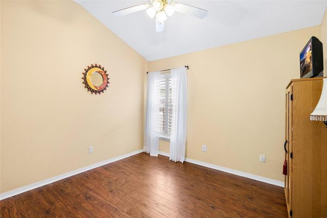 5606 PADDOCK TRAIL DRIVE, Tampa, FL 33624