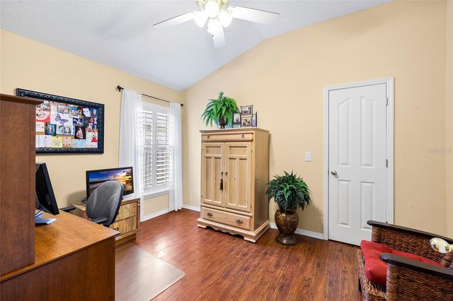 5606 PADDOCK TRAIL DRIVE, Tampa, FL 33624