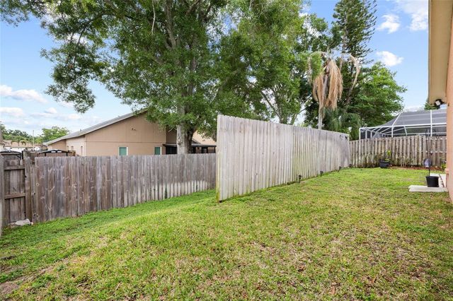 5606 PADDOCK TRAIL DRIVE, Tampa, FL 33624