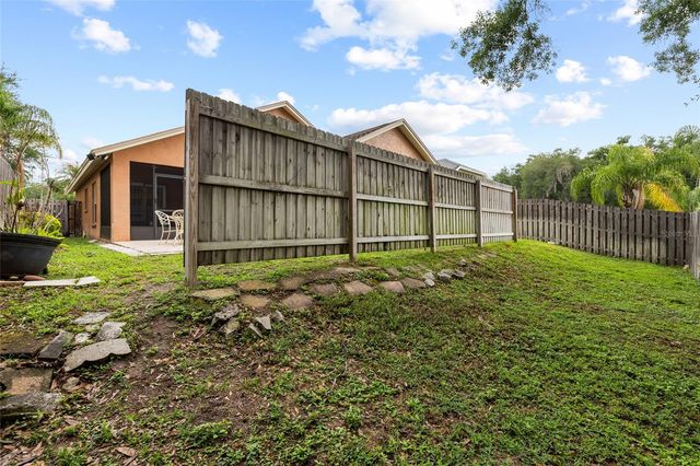 5606 PADDOCK TRAIL DRIVE, Tampa, FL 33624