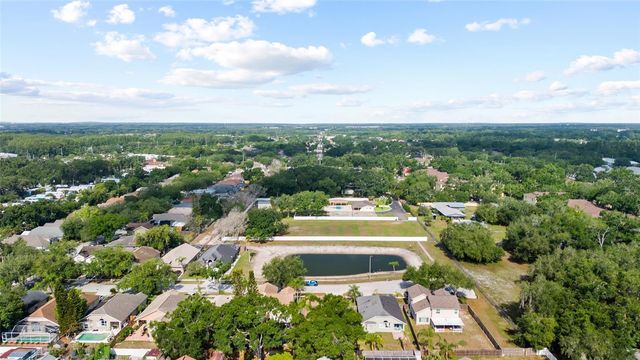 5606 PADDOCK TRAIL DRIVE, Tampa, FL 33624