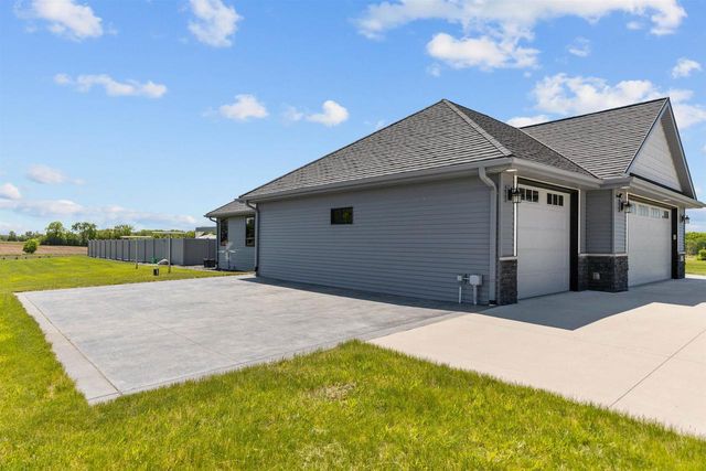3007 WINNEGAMIE DRIVE, Appleton, WI 54914