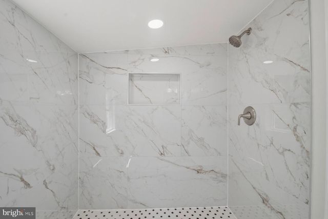 6605 ALTAMONT AVE, Baltimore, MD 21228