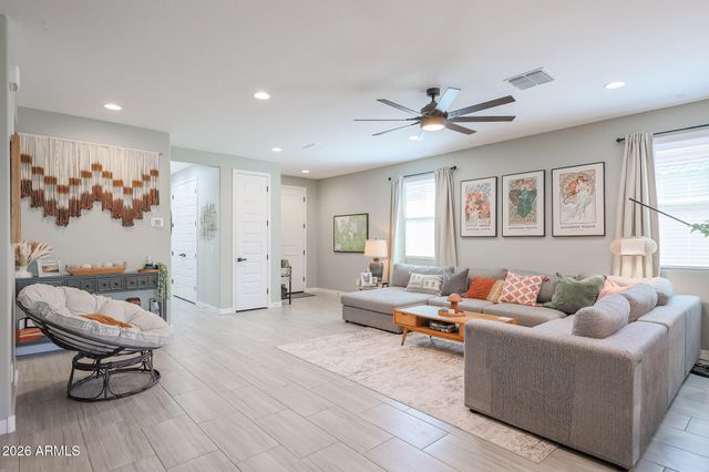 19414 W HIGHLAND Avenue, Litchfield Park, AZ 85340