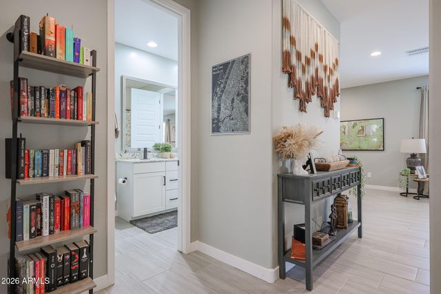 19414 W HIGHLAND Avenue, Litchfield Park, AZ 85340