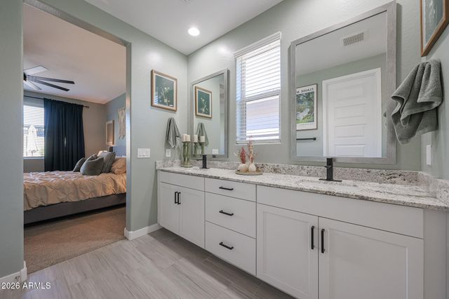 19414 W HIGHLAND Avenue, Litchfield Park, AZ 85340