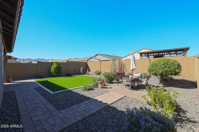 19414 W HIGHLAND Avenue, Litchfield Park, AZ 85340