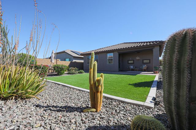 19414 W HIGHLAND Avenue, Litchfield Park, AZ 85340