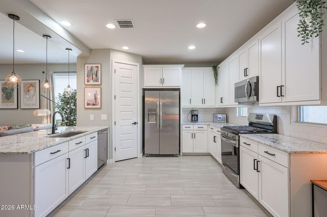 19414 W HIGHLAND Avenue, Litchfield Park, AZ 85340