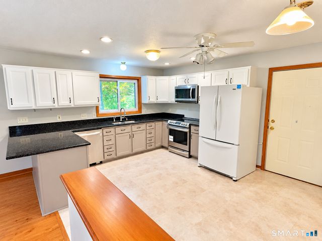 135 Ginger Lane, Torrington, CT 06790