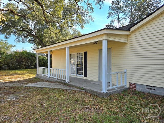 226 Strickland Street, Pembroke, GA 31321