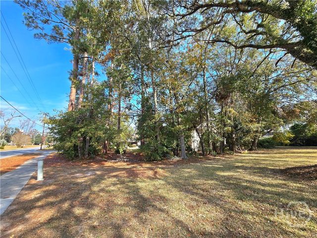 226 Strickland Street, Pembroke, GA 31321