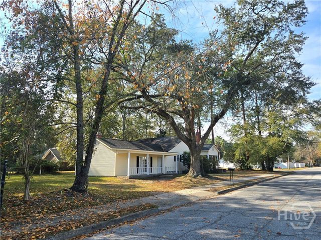 226 Strickland Street, Pembroke, GA 31321