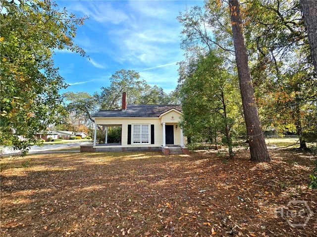 226 Strickland Street, Pembroke, GA 31321