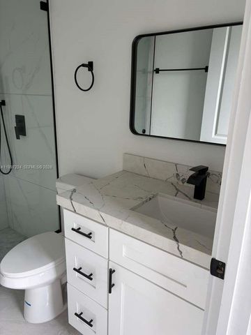 726 Clancy St E, Lehigh Acres, FL 33974