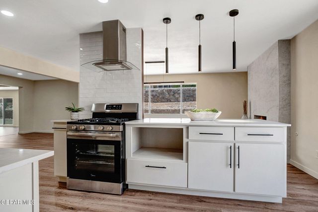 9003 Magnetic Street, El Paso, TX 79904