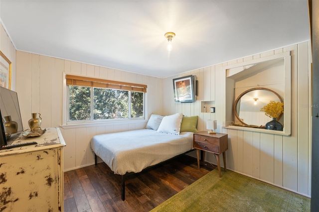 1946 CHENANGO AVENUE, Clearwater, FL 33755