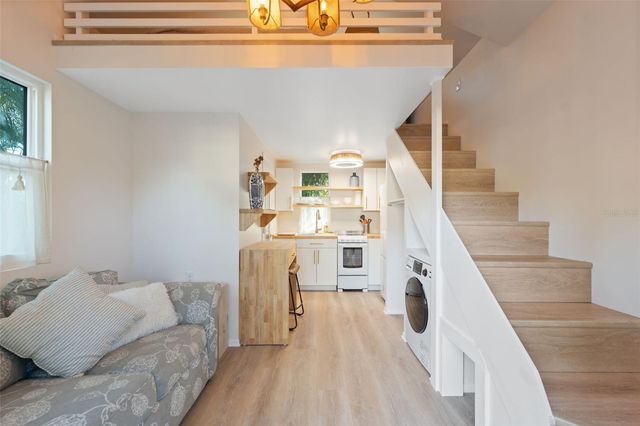 1946 CHENANGO AVENUE, Clearwater, FL 33755