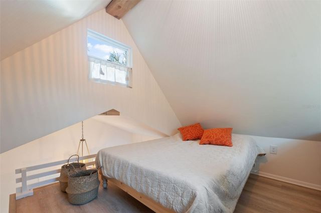 1946 CHENANGO AVENUE, Clearwater, FL 33755