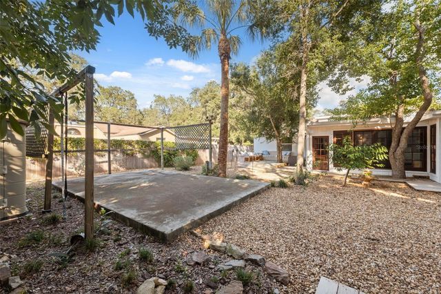 1946 CHENANGO AVENUE, Clearwater, FL 33755