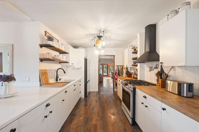 1946 CHENANGO AVENUE, Clearwater, FL 33755