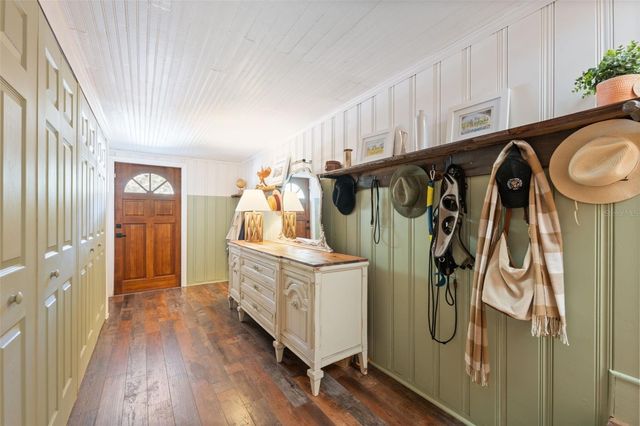 1946 CHENANGO AVENUE, Clearwater, FL 33755