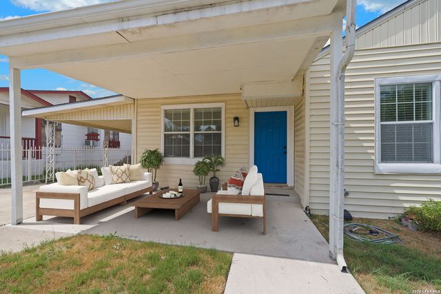 1321 WAVERLY AVE, San Antonio, TX 78201