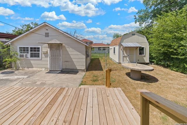 1321 WAVERLY AVE, San Antonio, TX 78201